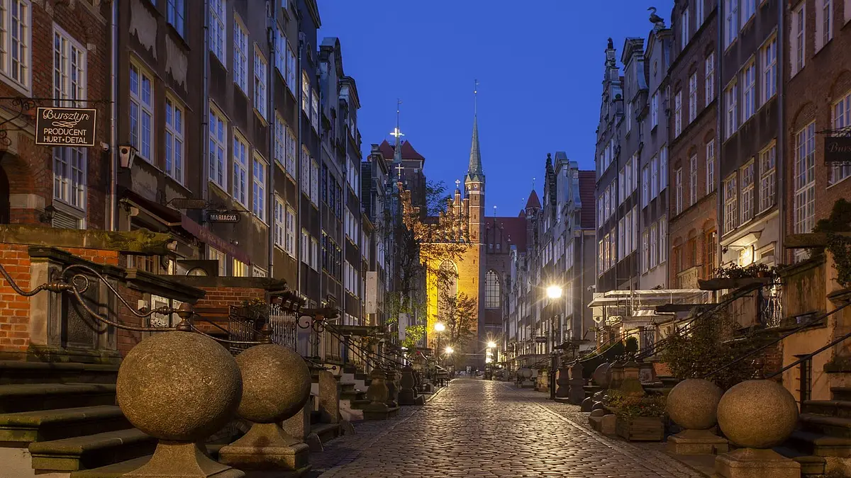 Ulica Mariacka w Gdańsku – przewodnik po bursztynowej ulicy