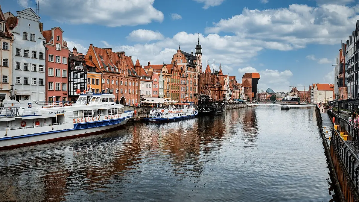 Długie Pobrzeże Gdańsk – przewodnik po zabytkach i atrakcjac