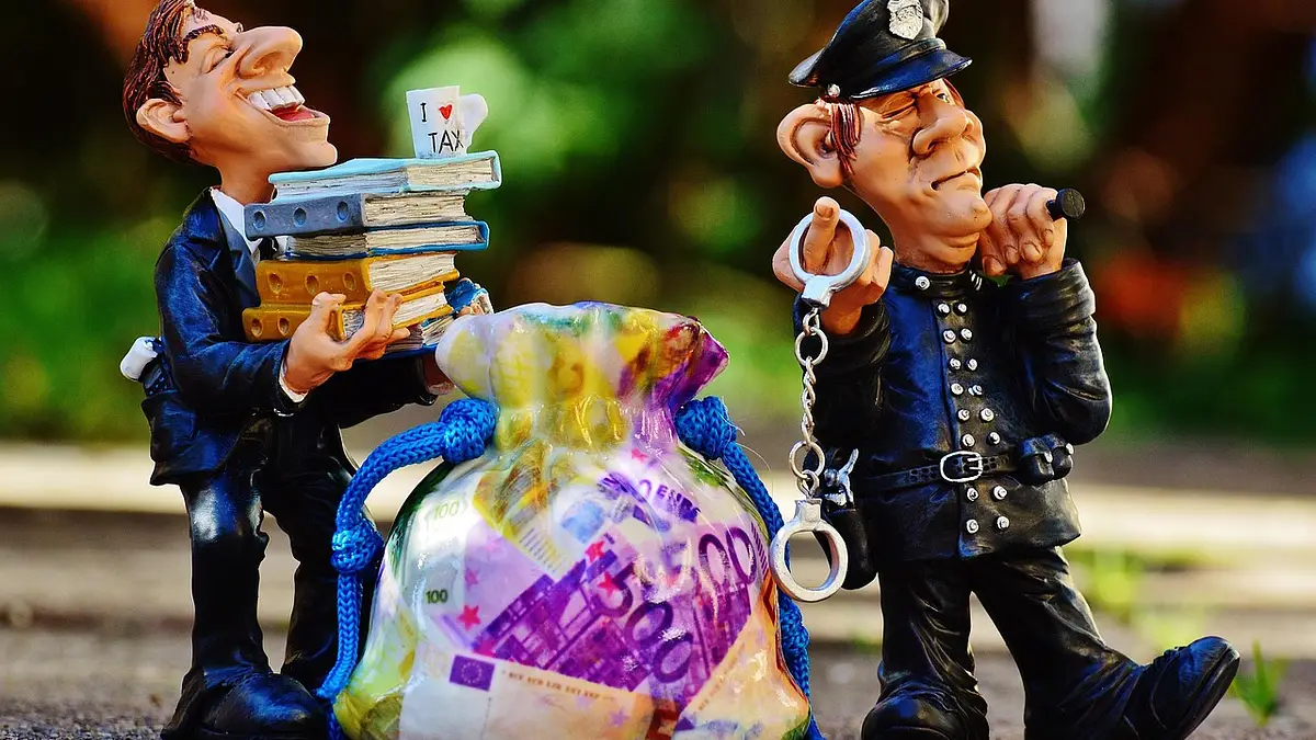 Jak wypełnić formularz PCC-3 po zakupie auta – poradnik