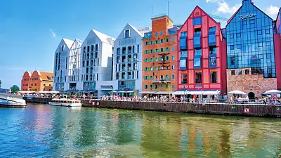 Noclegi w Gdańsku blisko plaży – najlepsze miejsca 2025