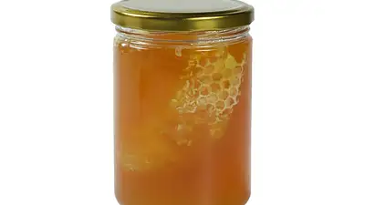 Rodzaje miodu i ich właściwości zdrowotne – przewodnik 2025