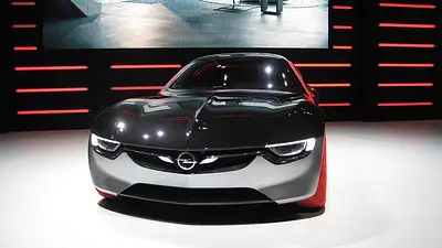 Samochód nowy czy używany? Zalety, wady i porady wyboru