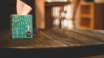 Małe stoliki kawowe – praktyczne i stylowe rozwiązanie do sa