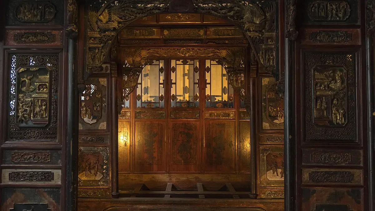 Firany czy zasłony? Wybierz idealne dekoracje okienne