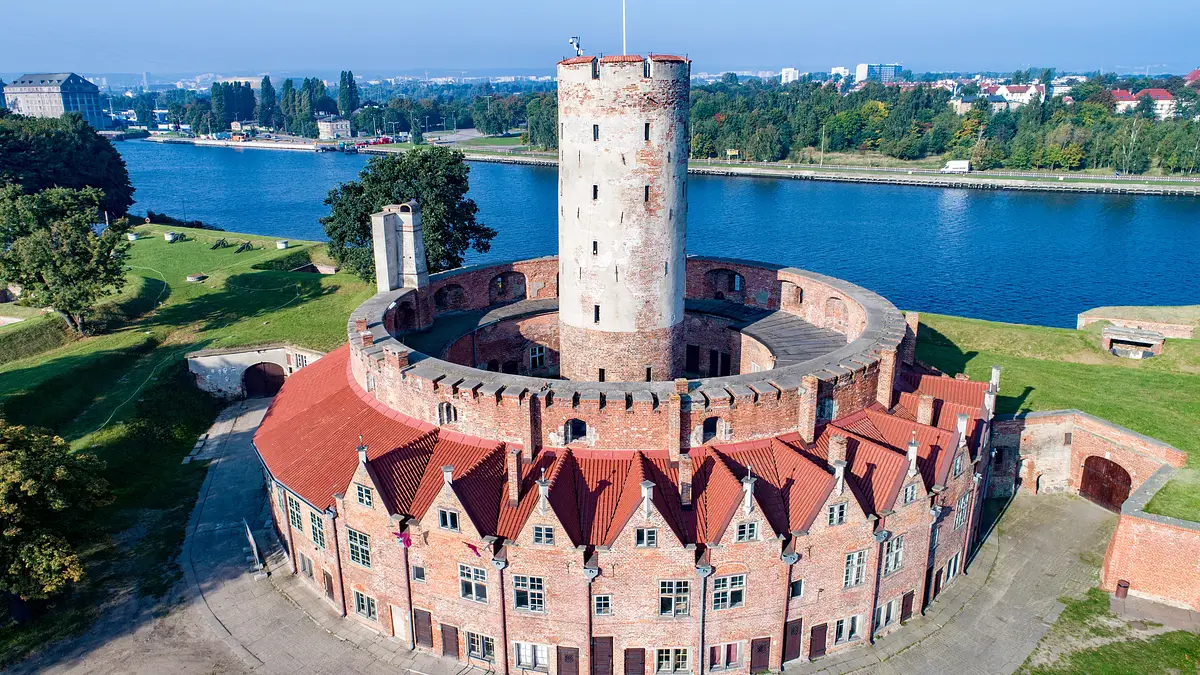 Twierdza Wisłoujście w Gdańsku – historia i zwiedzanie