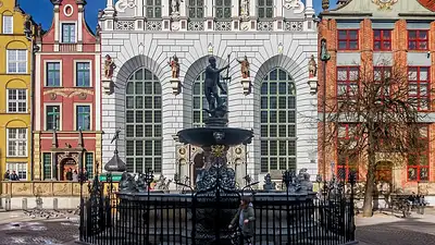 Fontanna Neptuna w Gdańsku – Historia i symbol miasta