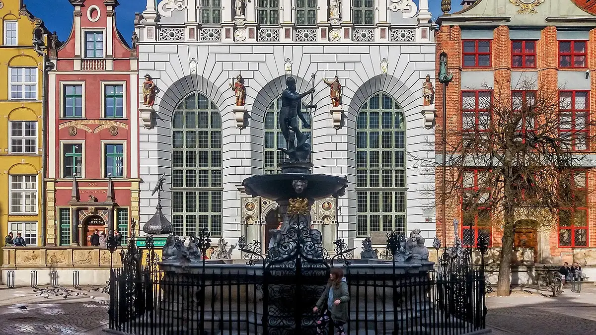 Fontanna Neptuna w Gdańsku – Historia i symbol miasta
