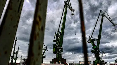 Żurawie Stoczni Gdańskiej – symbol wolności i historii Polsk
