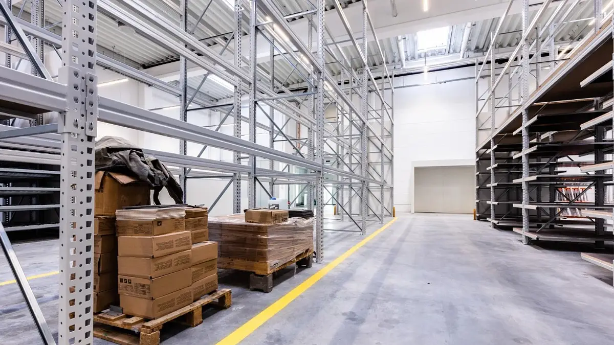 Regały paletowe i magazynowe w Gdańsku – wybór i montaż