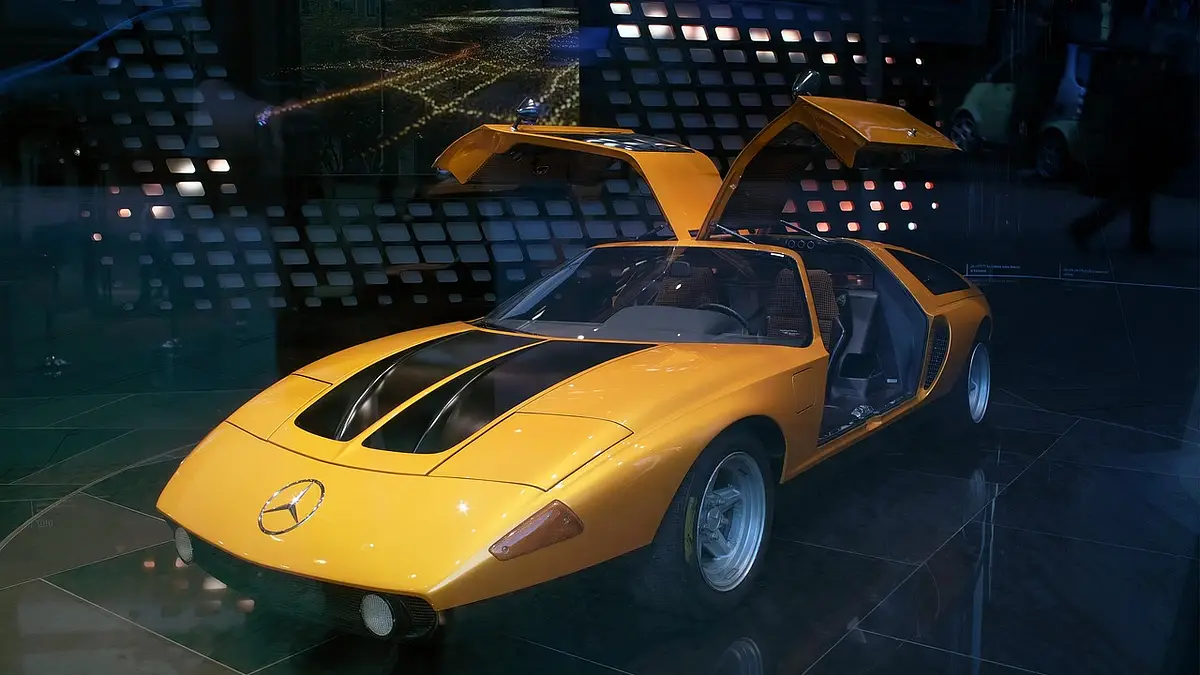 Kupno samochodu z salonu – zalety i korzyści gwarancyjne