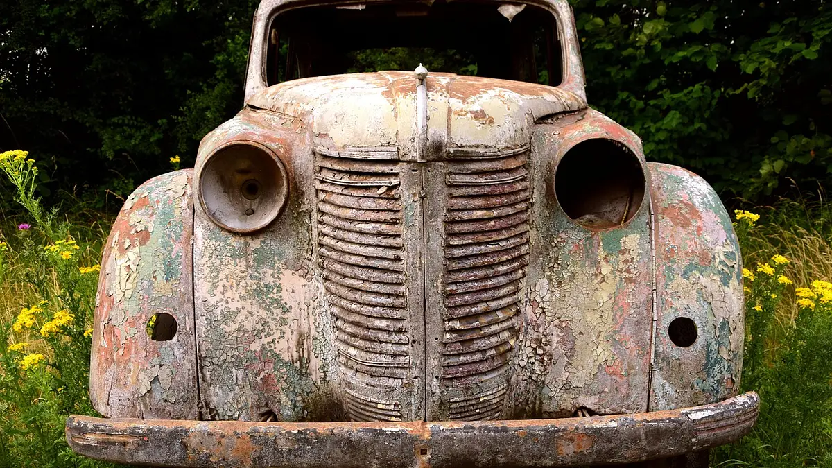 Jak kupić samochód używany – praktyczny poradnik 2025