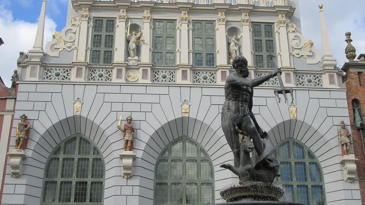 Dwór Artusa Gdańsk – historia, architektura i zwiedzanie