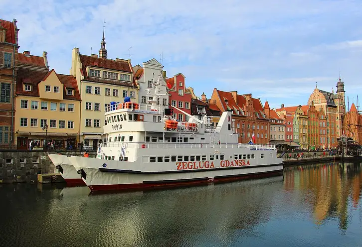 Rejs Gdańsk – Hel: Ceny, rozkład i porady na 2025 rok