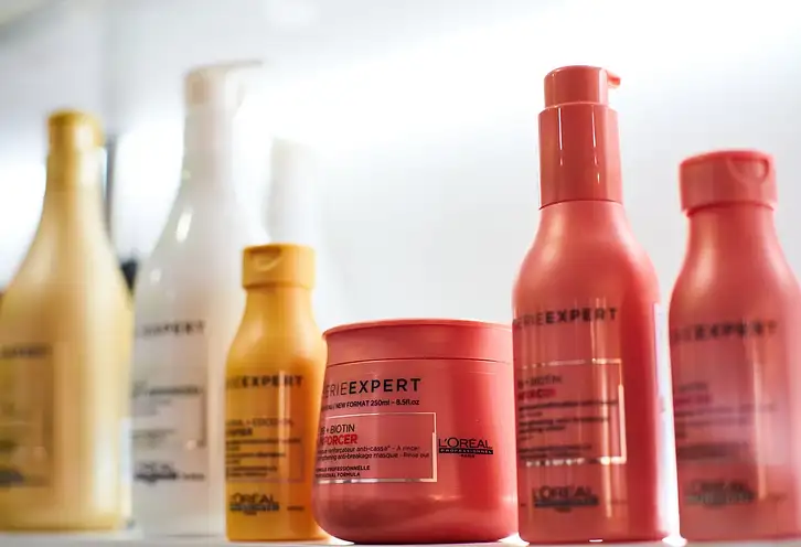 Zadbaj o włosy w dobrym towarzystwie - porady