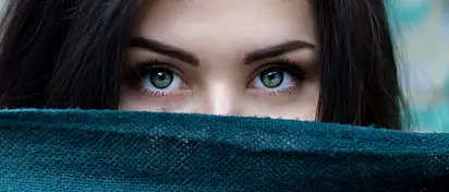 Objawy zmęczenia: cienie i worki pod oczami