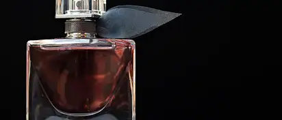 Jakie perfumy podniecają mężczyzn? Poradnik