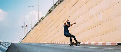 Zarabianie w młodym wieku: korzyści dla kariery