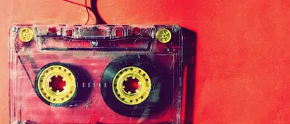 Samoprzylepne taśmy ozdobne - właściwości i przykłady