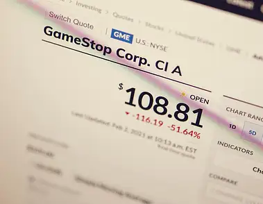 Kontrakt różnicy cenowej: co to jest i jak działa