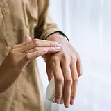 Jak radzić sobie z rozstępami? Porady