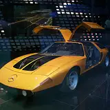 Dlaczego warto kupić samochód z salonu?