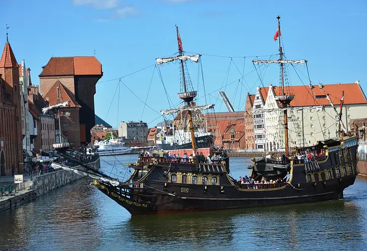 Statek Czarna Perła Gdańsk – Rejs i atrakcje