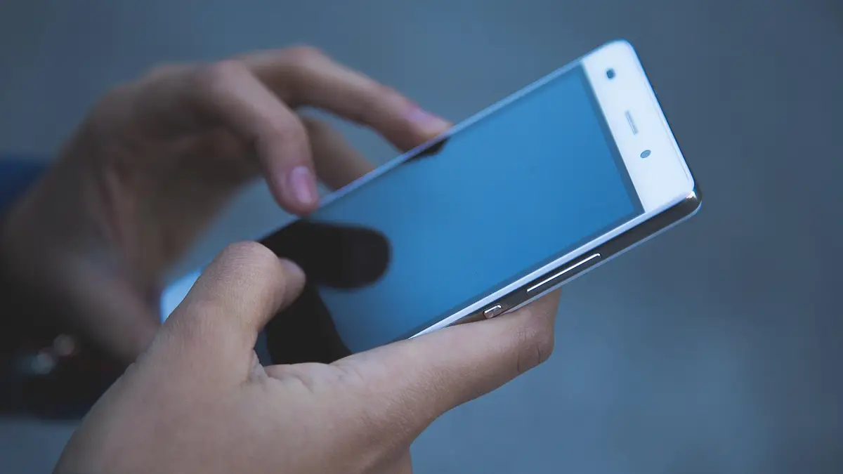Promocja firmy w internecie: Facebook vs Instagram 2025
