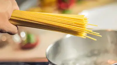 Profesjonalne urządzenia gastronomiczne: krajalnica i zmywar